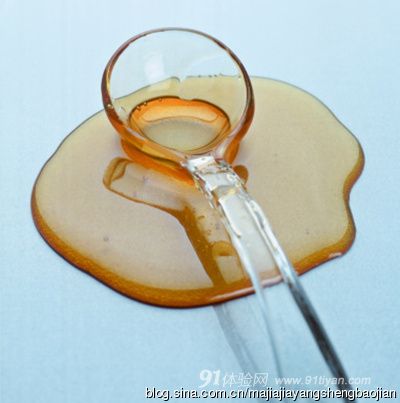 春食蜂蜜5大奇效与6禁忌,兔兔网 春食蜂蜜5大奇效与6禁忌,兔兔网