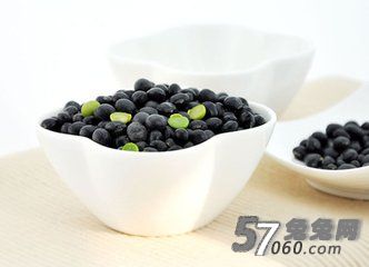 黑豆神奇的减肥乌发补肾功效 黑豆神奇的减肥乌发补肾功效