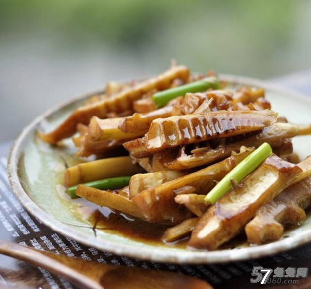兔兔,嘴唇干裂,维生素,食物 兔兔,嘴唇干裂,维生素,食物