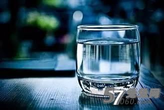 白开水 白开水