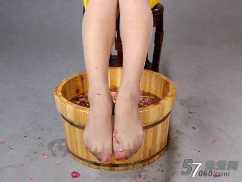脚底按摩 脚底按摩
